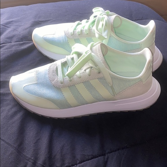 Adidas FLB Runners in Mint - Picture 3 of 7